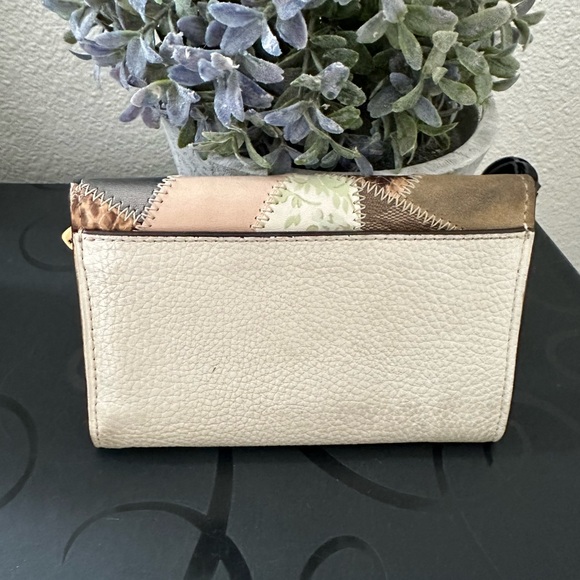 COACH Vintage Patchwork Leather Wallet - Picture 2 of 9